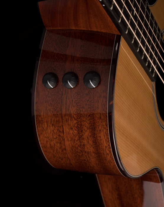 Taylor 512ce Acoustic Electric Guitar With Case