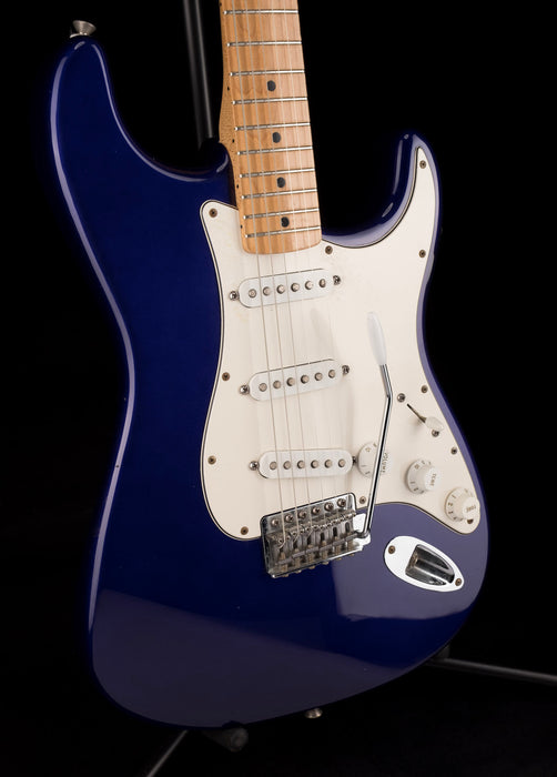 Used 2000 Fender Standard Stratocaster Metallic Blue Electric Guitar