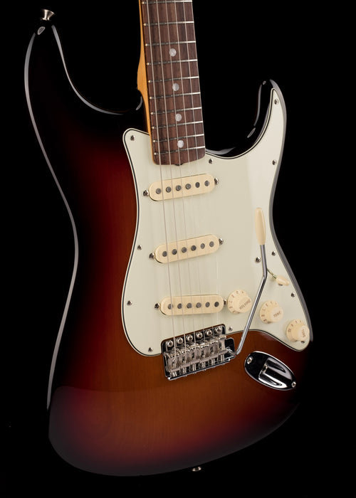 Fender American Original 60's Stratocaster 3-Tone Sunburst With Case ***B-STOCK***