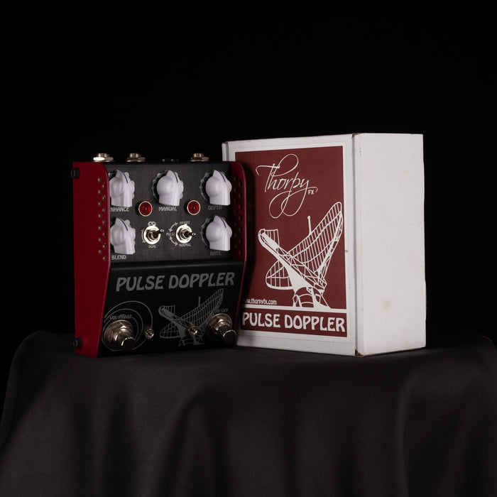 Used ThorpyFX Pulse Doppler Phaser Vibrato Tremolo Guitar Effect Pedal With Box