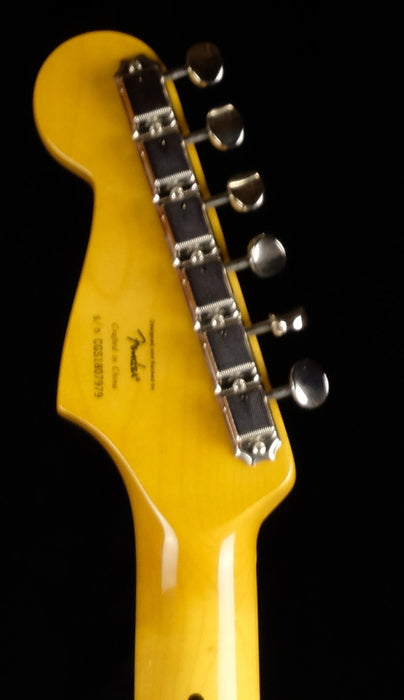 Used Squier Classic Vibe 50's Strat 2-Tone Sunburst with Gig Bag