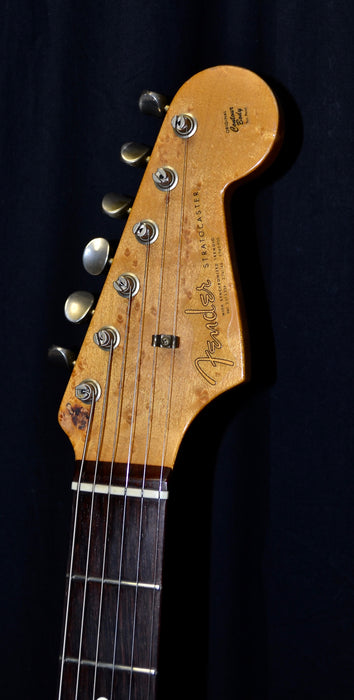 Pre Owned '98 Fender Custom Shop Vince Cunetto Era Relic Stratocaster Olympic White