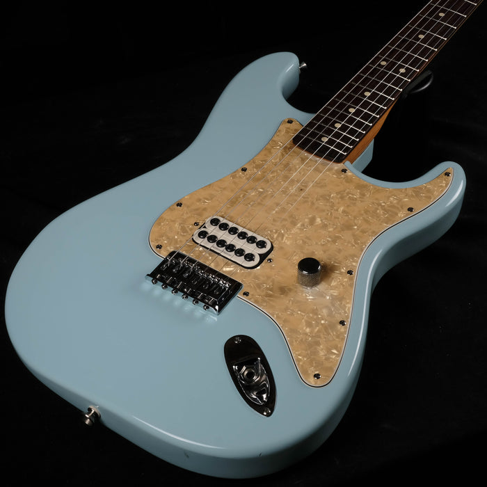 Used 2002 Fender Tom Delonge Hardtail Stratocaster Daphne Blue Electric Guitar