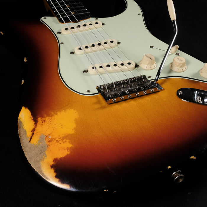 Fender Custom Shop Limited Edition Reverse Headstock '59 Stratocaster Relic Chocolate Sunburst With Case