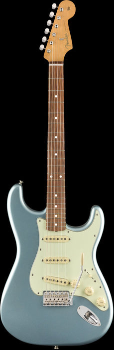 Fender Vintera '60s Stratocaster Ice Blue Metallic With Gig Bag