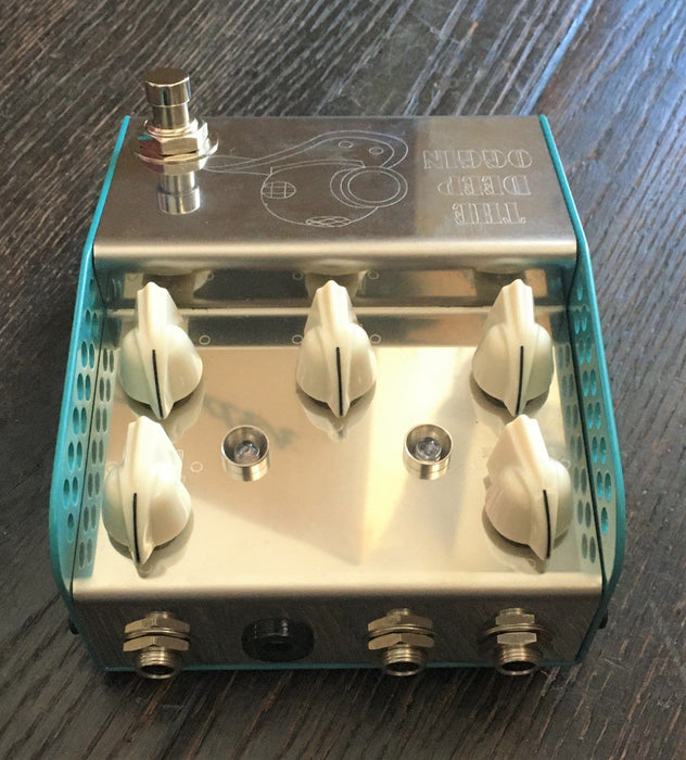 Used ThorpyFX The Deep Oggin Chorus/Vibrato Guitar Effect Pedal