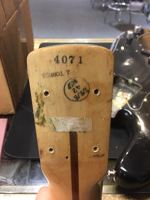 Vintage 1977 Fender Precision Bass Maple Neck Black With OHSC
