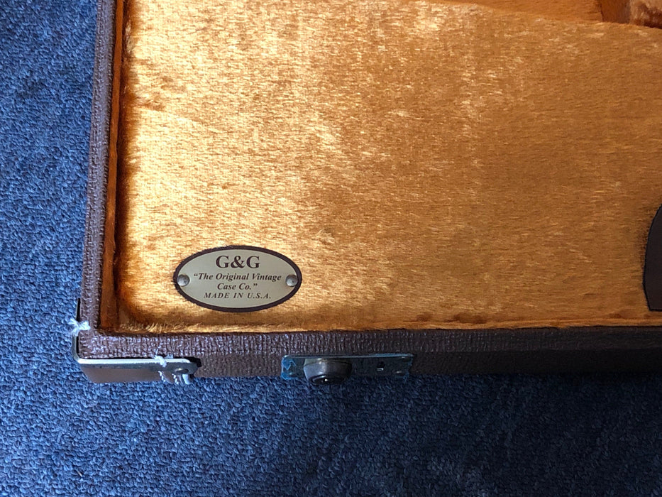 Used Fender Deluxe Hardshell Bass Case Brown Tolex USA Made G&G Case