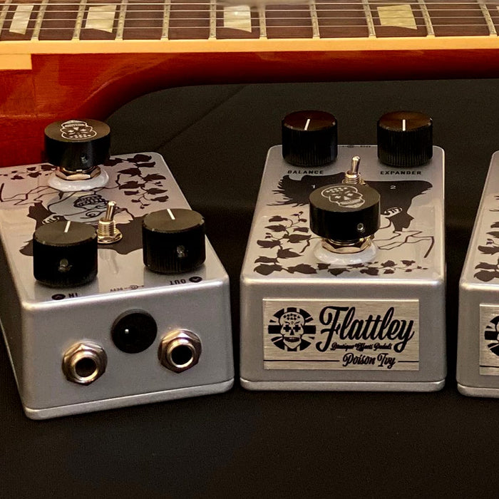Flattley Boutique Effect Pedals Silver Line Poison Ivy Octave Harmonic Fuzz Guitar Pedal